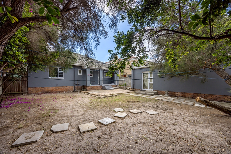 3 Bedroom Property for Sale in Oakdale Western Cape